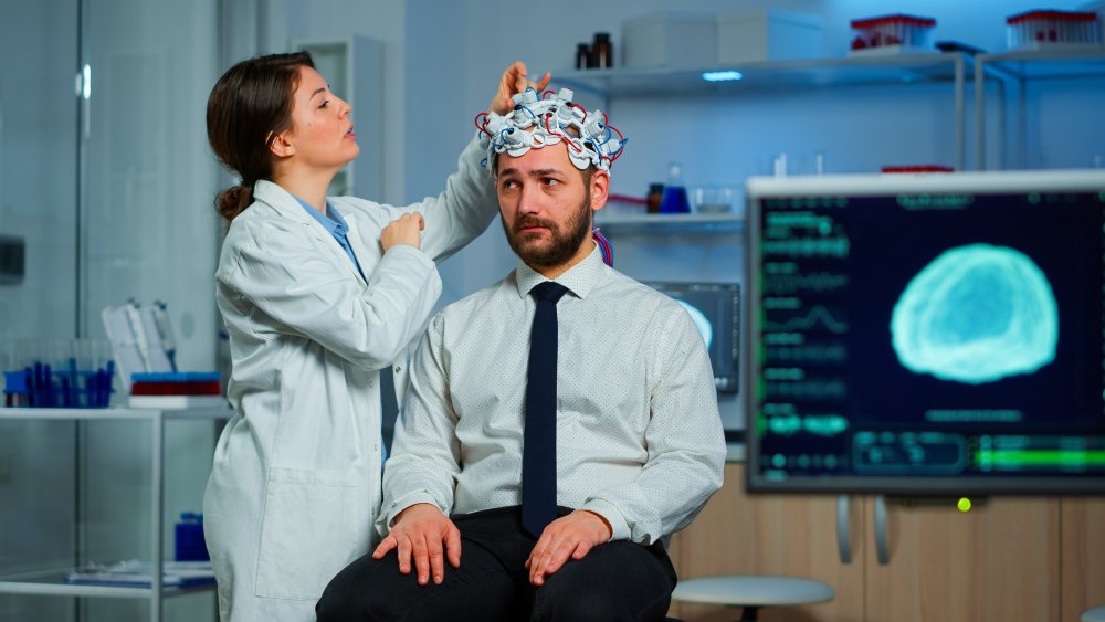 Neurochirurg: Mistrz Mózgu i Układu Nerwowego