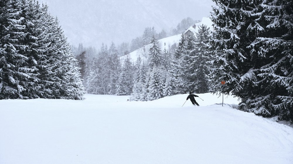 Gdzie jeździć na snowboardzie we Włoszech? Przewodnik po Dolomitach